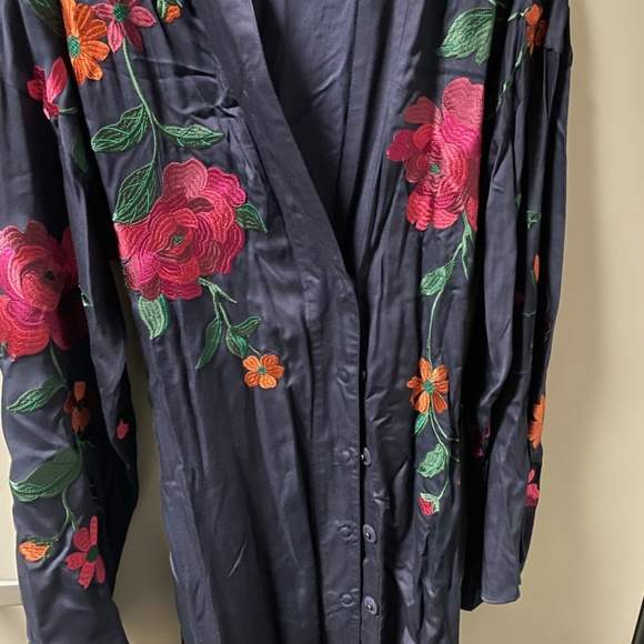 House of Harlow Embroidered Kimono Navy Blue - Picture 4 of 4